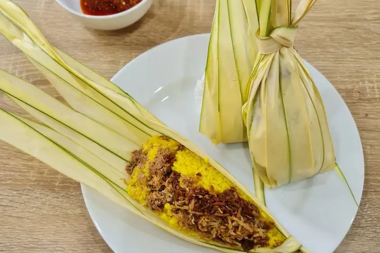 Nasi Kuning Manado