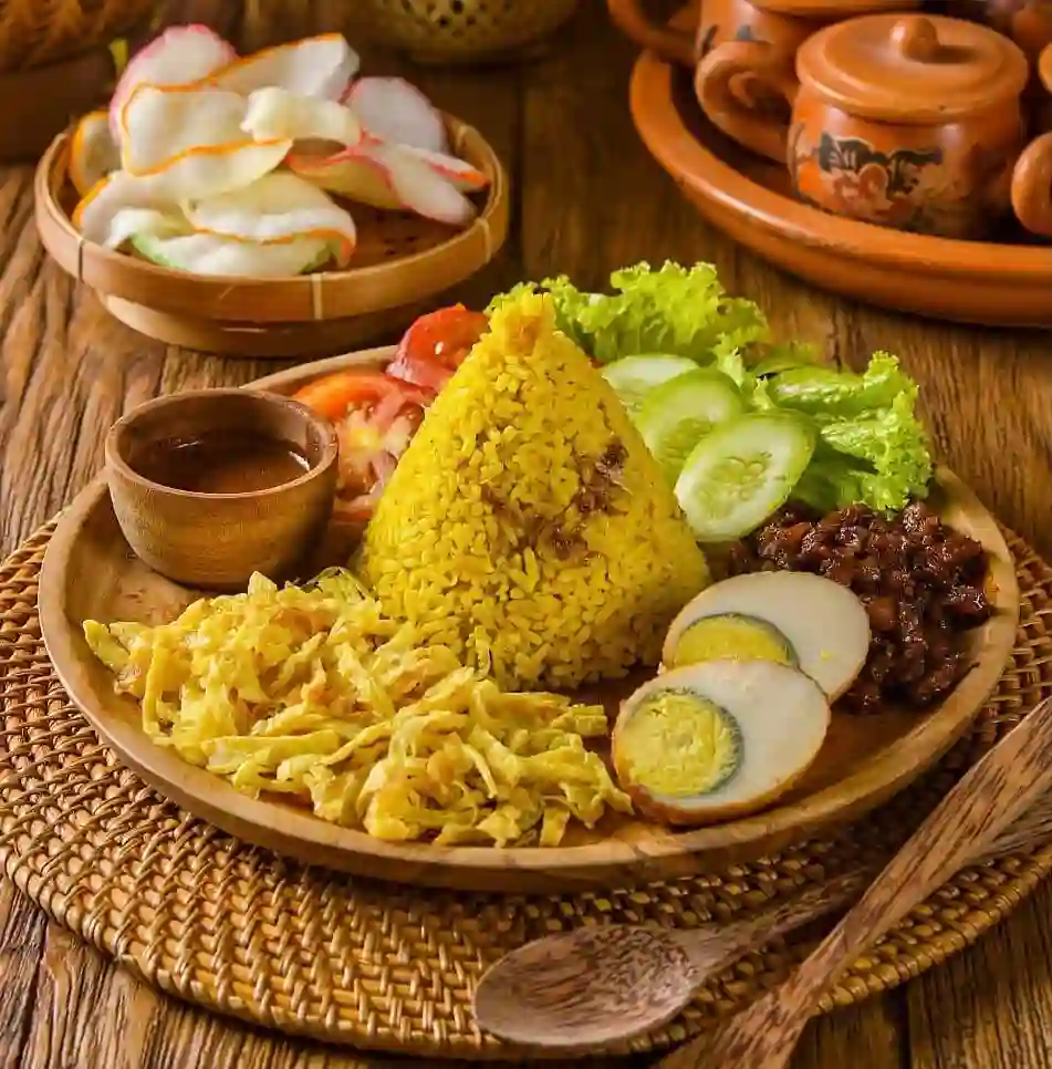 Nasi Kuning Tumpeng Mini