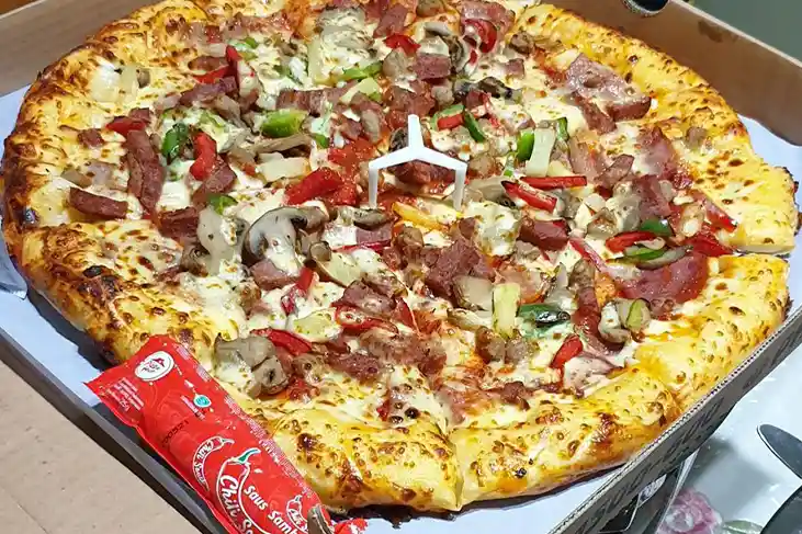 Sekilas Tentang Pizza Hut dan PHD