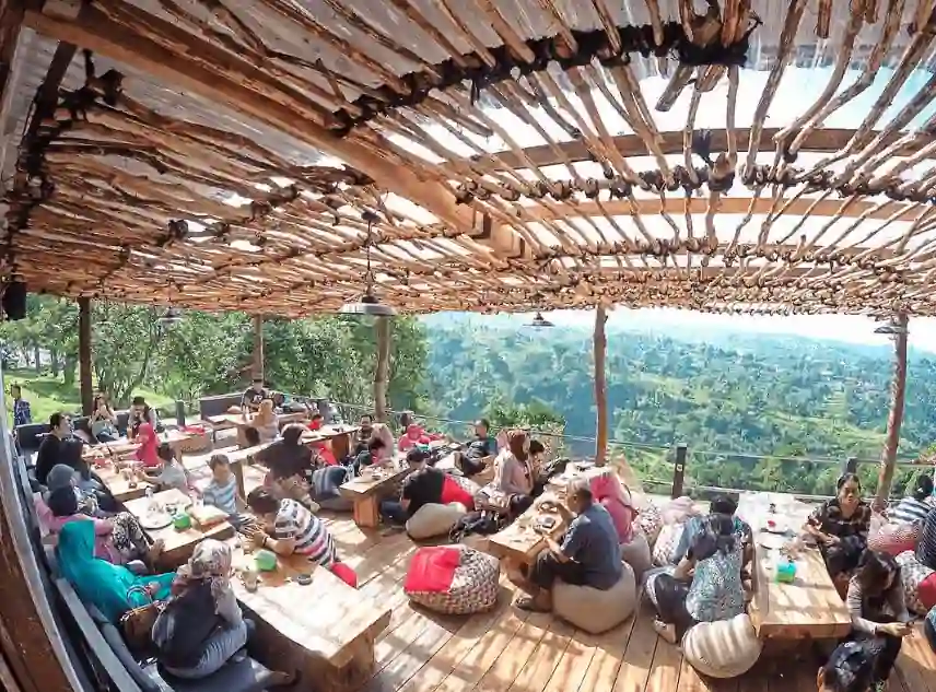 Saung Punclut Teh Ita Bandung